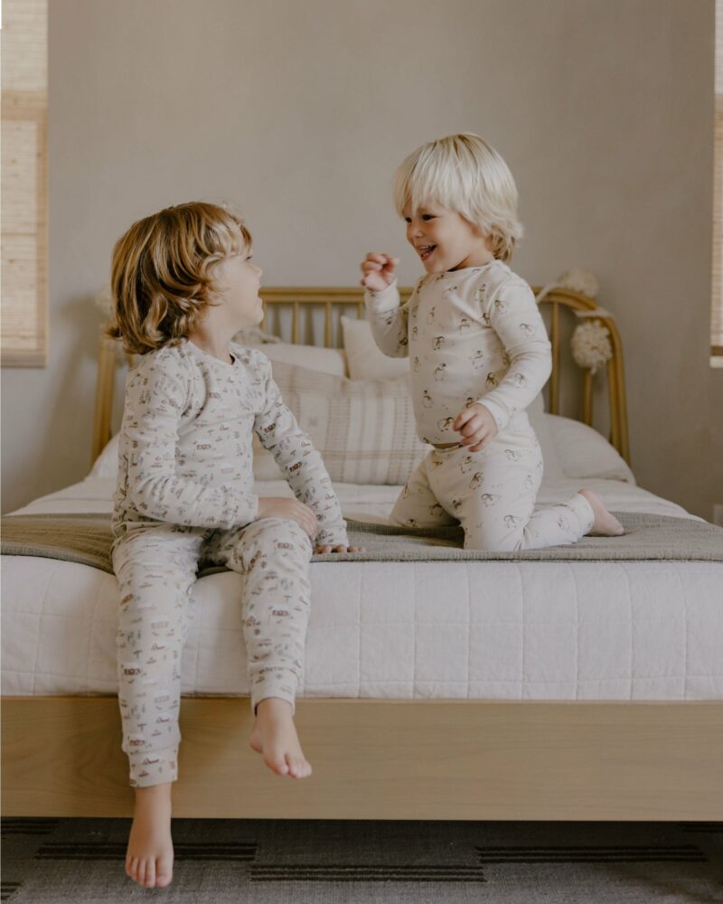 Organic Long Sleeve Pajama Set In North Pole