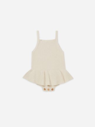 Quincy Mae Knit Ruffle Romper in Natural