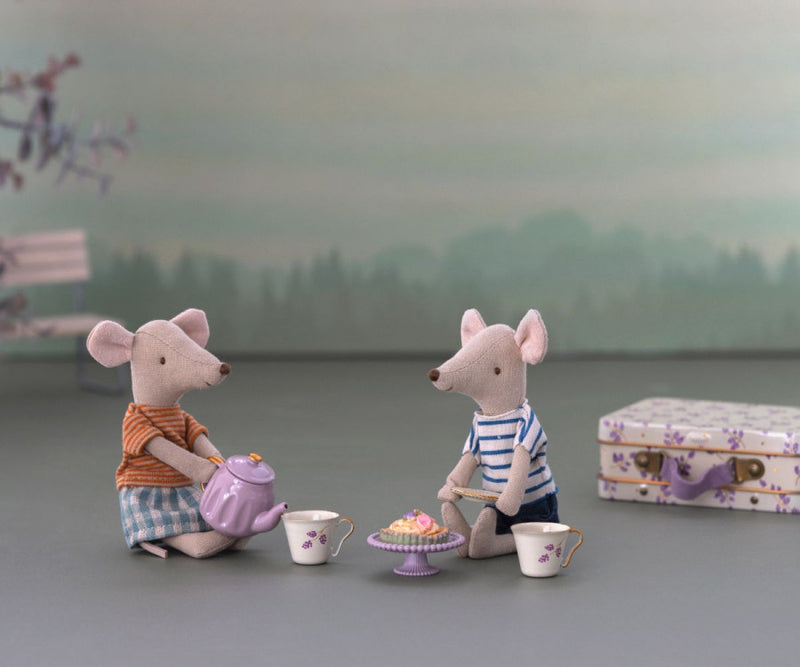 Afternoon Treat Tea Set Purple Madelaine for Mouse from Maileg