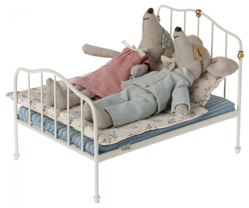Mouse Bed in Off white from Maileg