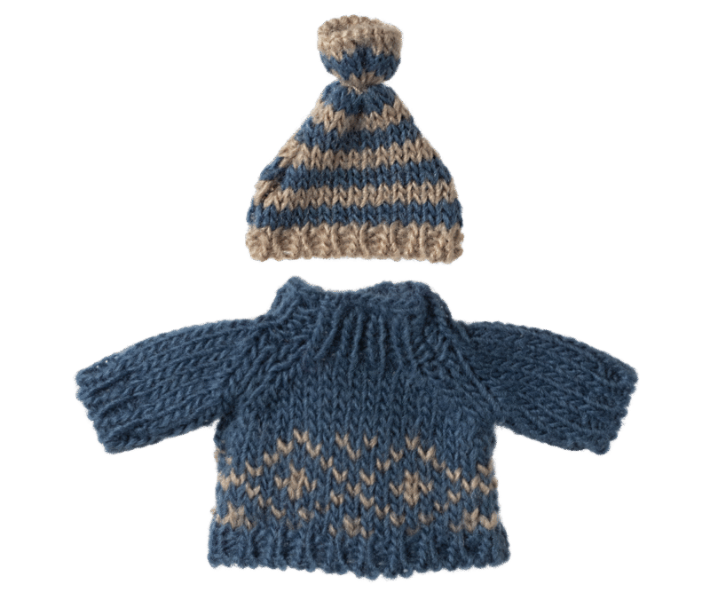 Maileg Knitted Swetaer and Hat for Dad Mouse