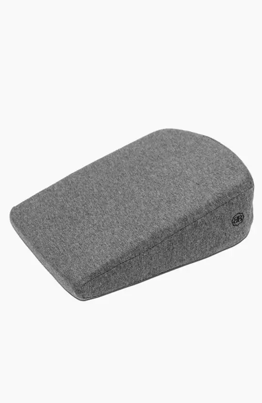 Use pillows independently with the SOS Sleep System by Belly Bandit