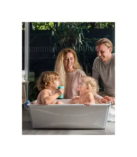 Baby bathtub to fit two children or twins
