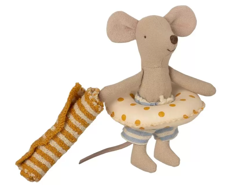 Maileg Beach Mice Little Brother in Cabin de Plage