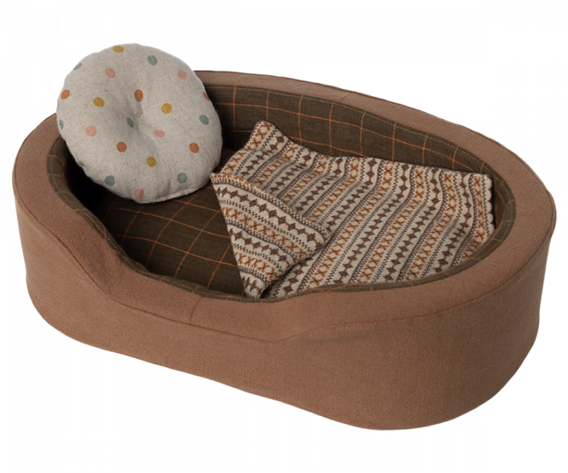 Maileg Dog Basket in Brown