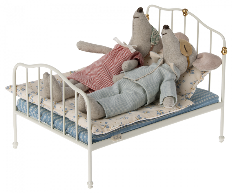 Mouse Bed in Off white from Maileg