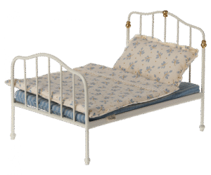 Maileg Mouse Bed in Off white