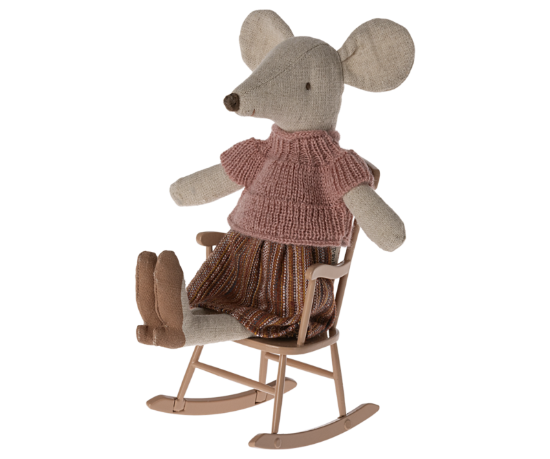 Rocking Chair for Mouse in Dark powder from Maileg