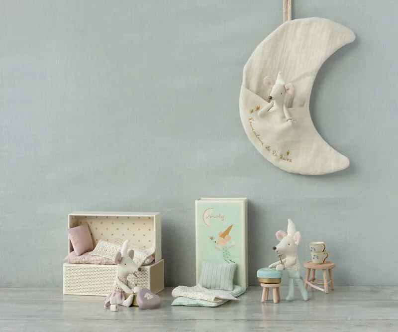 Tooth Fairy Mouse Little Sister in Matchbox made by Maileg
