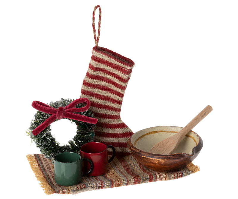Maileg Cozy Christmas Set for Mouse