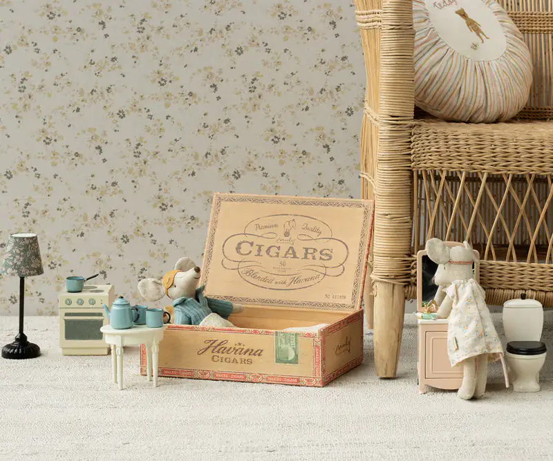 Mum and Dad Mice in Cigar Box from Maileg