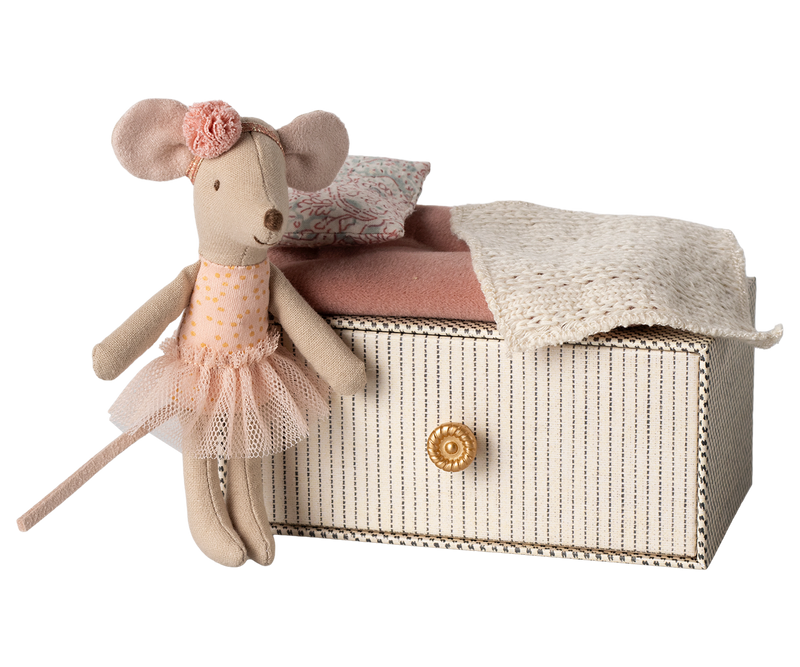Maileg Little Sister Dance Mouse in Daybed